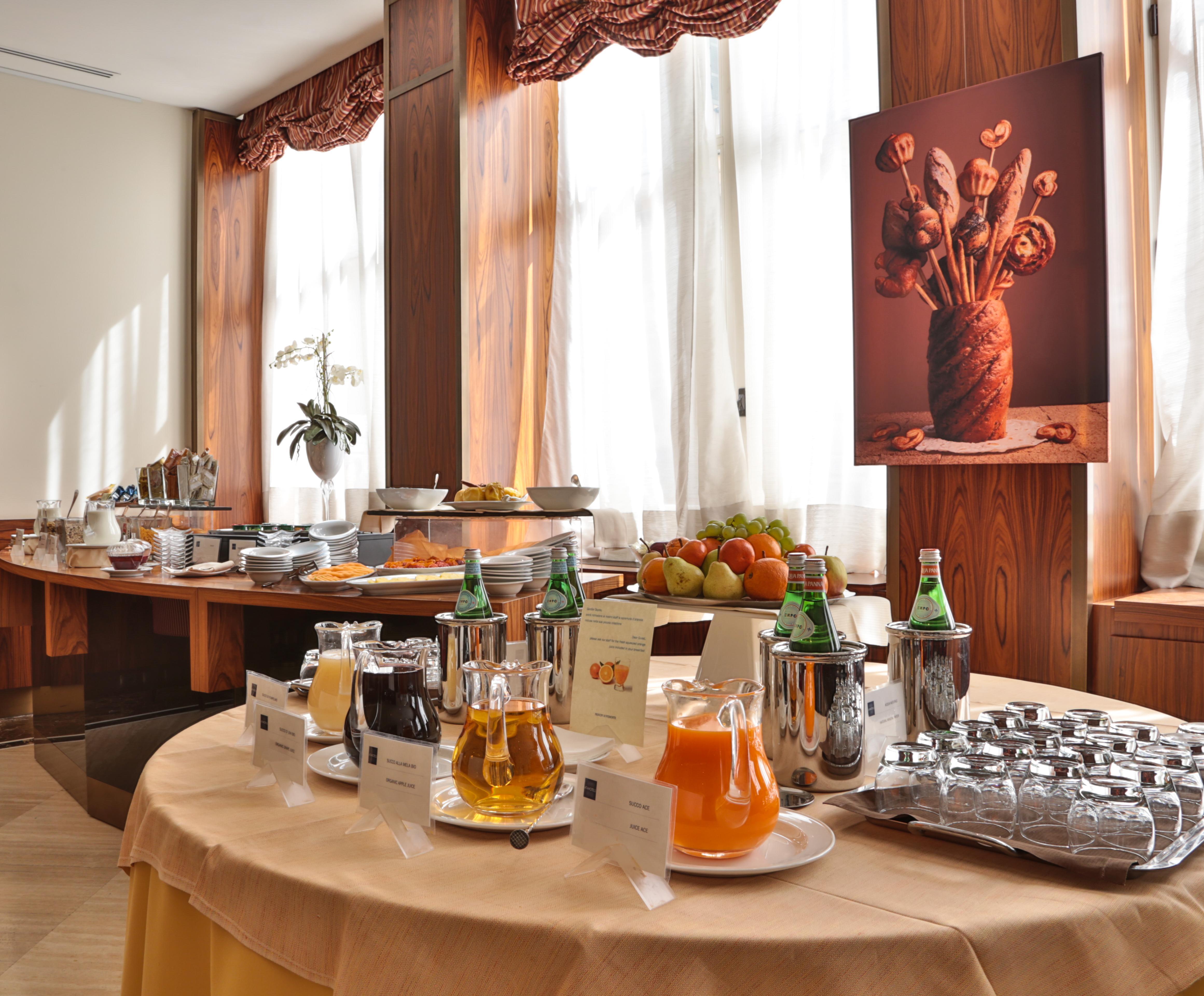 Principi Di Piemonte | Una Esperienze Turin Extérieur photo A buffet